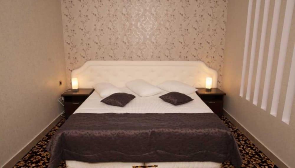יירבאן Shirak Hotel מראה חיצוני תמונה