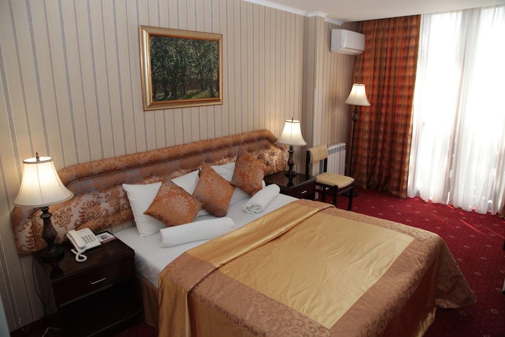 יירבאן Shirak Hotel מראה חיצוני תמונה