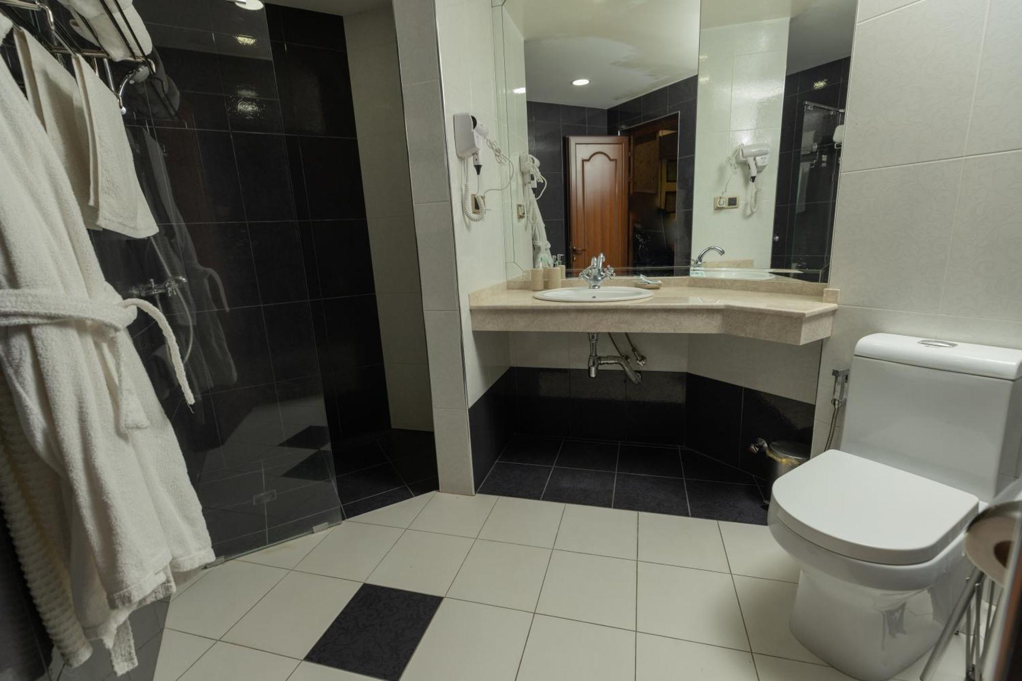 יירבאן Shirak Hotel מראה חיצוני תמונה