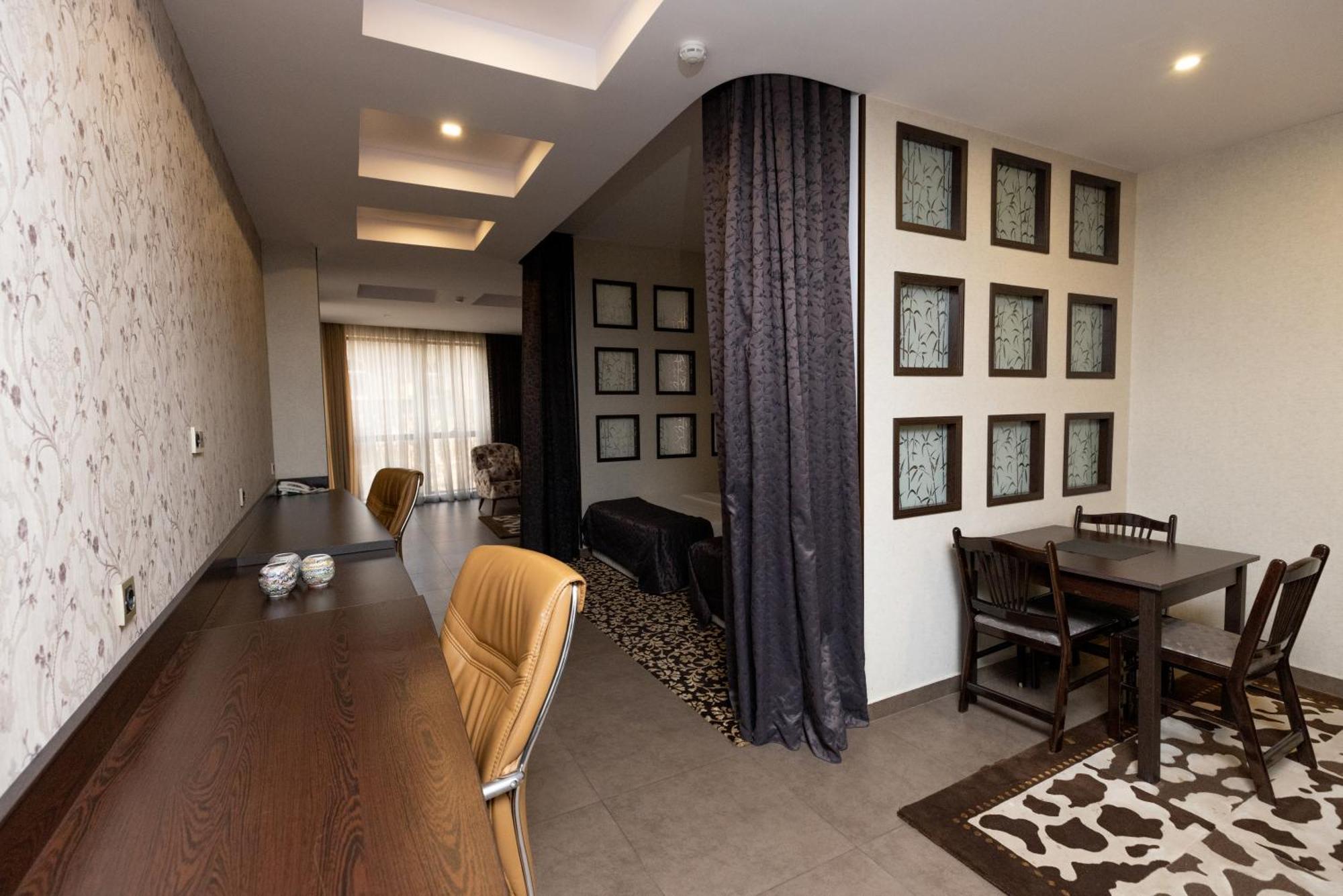 יירבאן Shirak Hotel מראה חיצוני תמונה