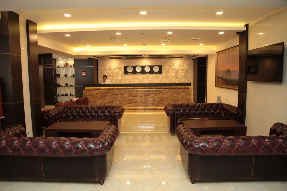יירבאן Shirak Hotel מראה חיצוני תמונה