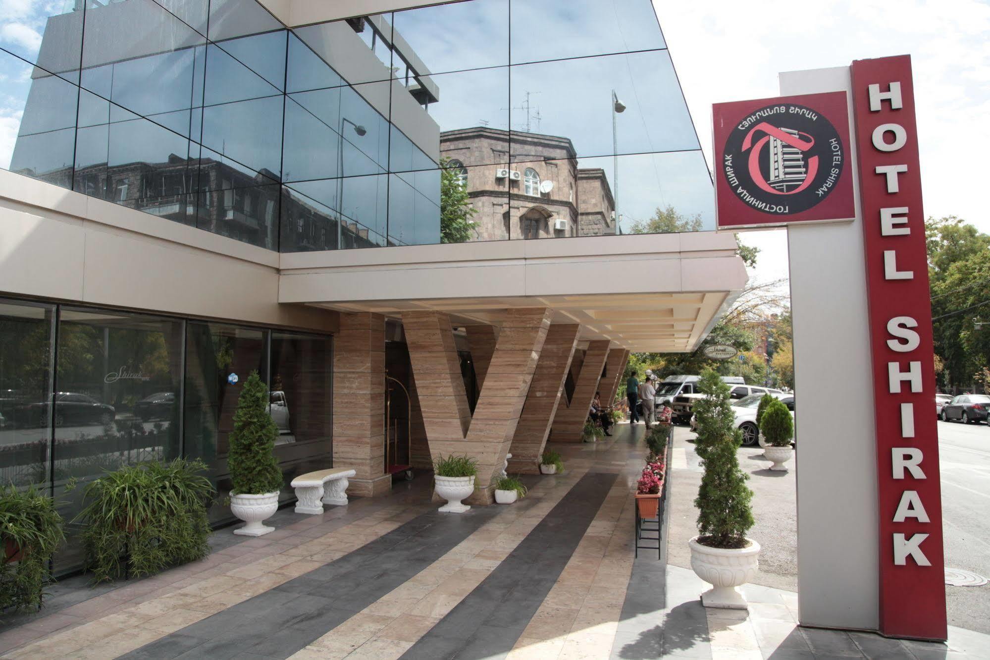 יירבאן Shirak Hotel מראה חיצוני תמונה