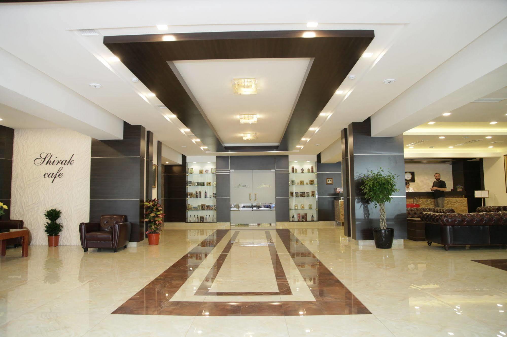 יירבאן Shirak Hotel מראה חיצוני תמונה